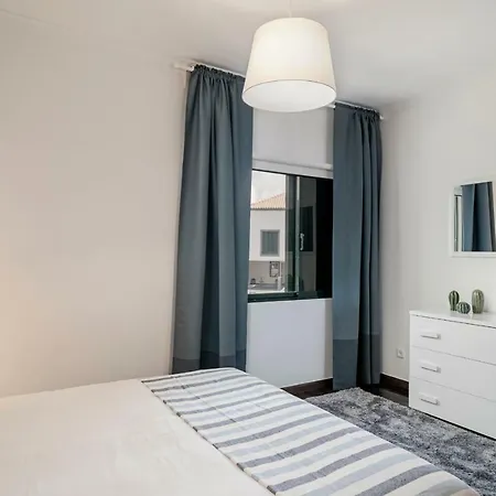 Garajau Ii By An Island *