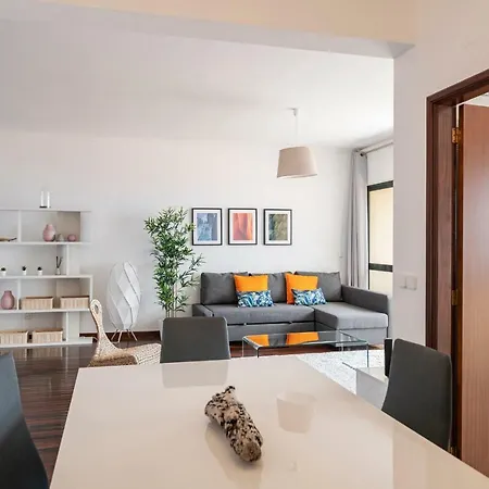 Garajau Ii By An Island *