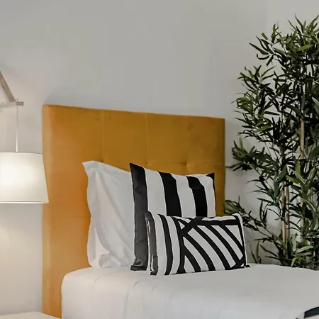 Garajau Ii By An Island